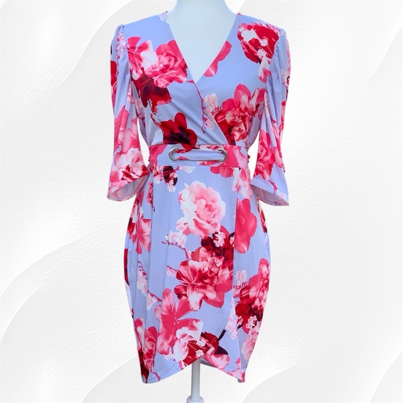 VENUS Dresses & Skirts - Venus Light Blue Pink and Red Floral Faux Wrap 3/4 Sleeve V-Neck Dress, Large